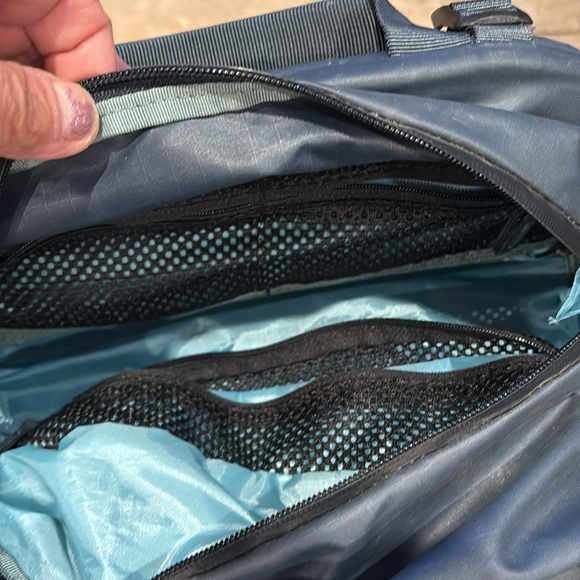 SHIMODA DESIGNS EXPLORE 40 BACKPACK Like New 24x14x10 Blue Night - Picture 14 of 16